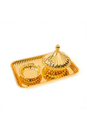 aljahwari Dates set with tabsi and a medium golden plate