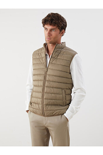 LC Waikiki Standard Mold Stand Collar Men's Puffer Vest