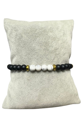 Uretti - Özlem 9422 4043 Handmade Onyx and Howlite Natural Stone Necklace and Bracelet Set