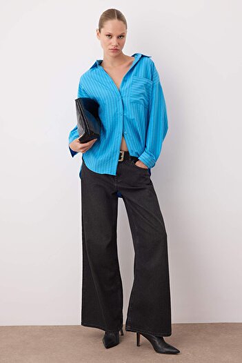 Trendyol Collection Світло-блакитна сорочка з кишенями та деталями Oversize TWOAW26GO00073