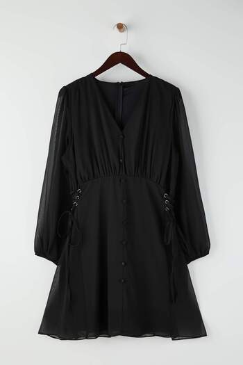 Trendyol Curve Black Eyelet Detail Button Lined Chiffon Woven Dress Tbbaw26Ah00059