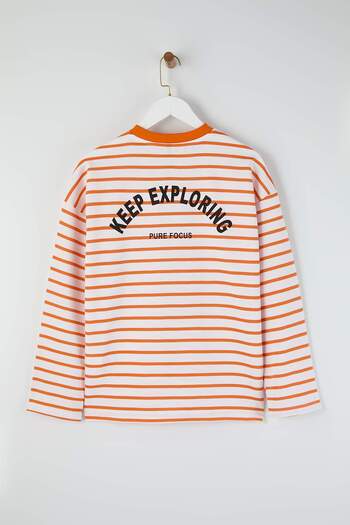 Trendyol Collection Teen Orange Striped Slogan Back Printed Oversize/Wide Fit Thin Knitted Sweatshirt Twoaw26Sw00193