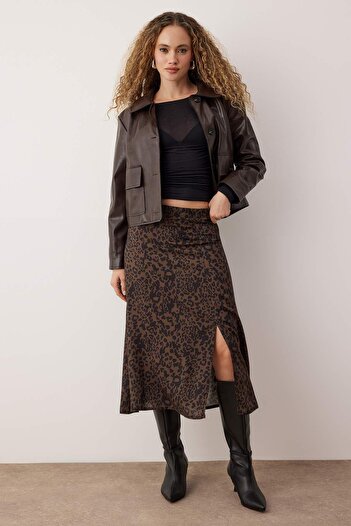 Trendyol Collection Brown Slit Detailed Leopard Patterned Viscose Fabric Midi Woven Skirt Twoss20Et0230