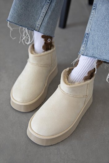 STRASWANS Salvador Women's Furry Thick Sole Suede Ankle Boots Beige
