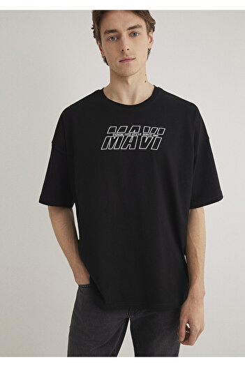 Mavi Τυπωμένο μαύρο T-Shirt Oversize / Wide Cut0611827-900