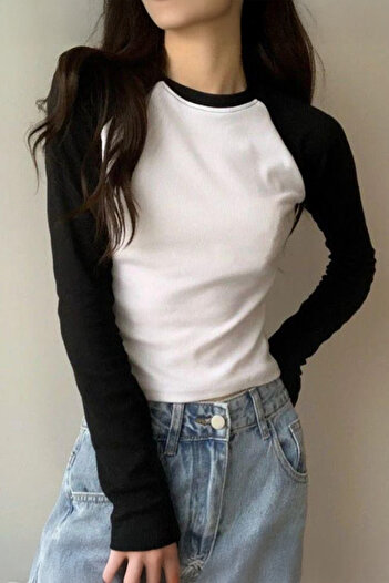 Köstebek Black Raglan Sleeves White Basic Long Sleeve Crop
