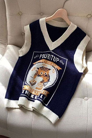 Köstebek Oldschool College Pouritup Oversize V-Neck Sweater
