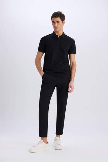 DeFacto Nové černé tričko Regular Fit Polo s krátkým rukávem D5996ax24sm