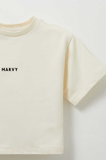 Marvy Ekru Nakış Detaylı Hafif Kısa Kesim Tshirt