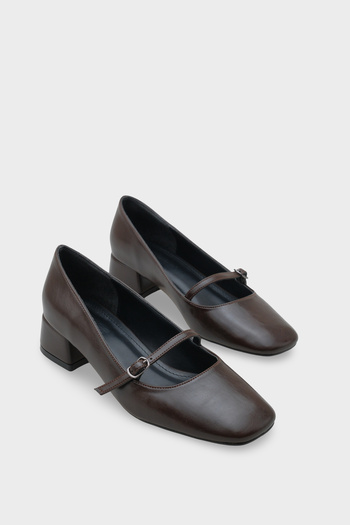 Capone Outfitters Elyn Short Heeled Blunt Toe Strappy Mary Jane Women's Shoes