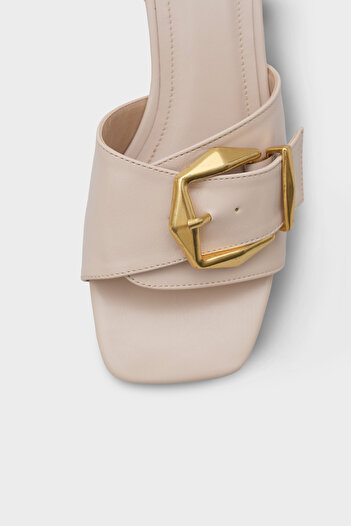 Capone Outfitters Susanne Women's Mid-Heeled Metal Buckle Slippers