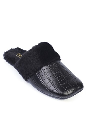Capone Outfitters Elyse Women's Closed Gondola Furry Slippers