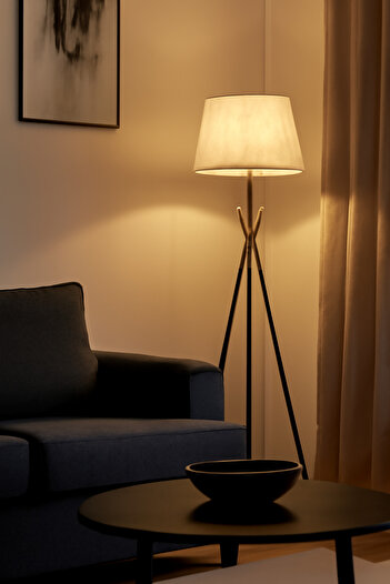 Living Steel Floor Lamp with White Elegant Shade – Bright Lighting for Rooms and Bedrooms, 165 cm