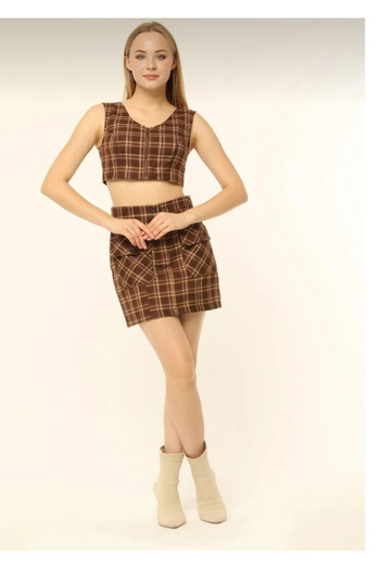 Linich&Co Brown Plaid Mini Skirt with Double Front Pockets