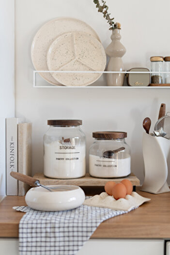 Dekorzdükkan 2-Piece Acacia Lid Glass Storage Jar 2000/3000 ml - with Acacia Measuring Spoon