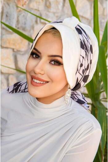 Aişe tesettür Off-White Pointed Banded Hat Bonnet