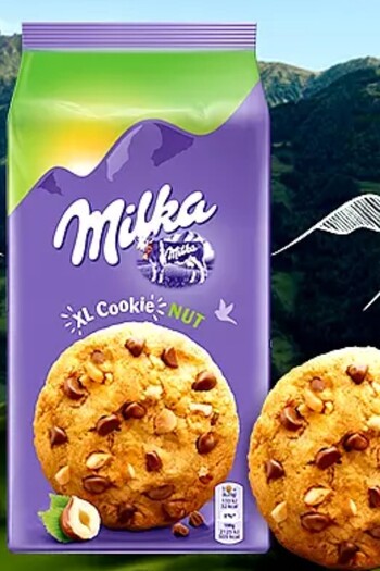 Milka Cookies with Milk Chocolate and Hazelnut Pieces - XL Cookies Nut 184 Gr