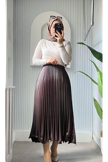 aytenli Leather Look Pleated Skirt with Hem Detail Standard Size Elastic Waist Smoothing Fabric Light Shiny Skirt