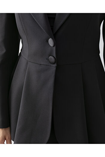 VUNTAL Flounce Blazer and Skirt Two-Piece Set