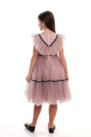 SOLLUXE ODALYS – Rochie eleganta din tulle fin cu volane, buline si panglici din catifea, roz prafuit, 152