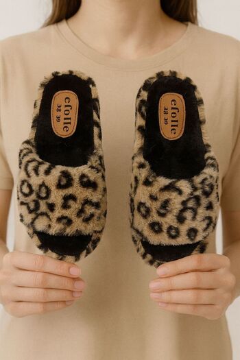 Jackers Women's Open-Front Leopard Plush Soft Silent Sole Dowry Bundle Winter House Slippers
