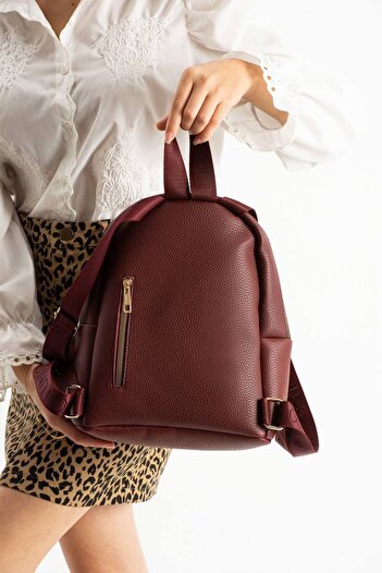 change time Backpack with Front Pocket and Zipper, 4 Compartments, Width: 25 Cm, Length: 30 Cm, Depth: 12 cm