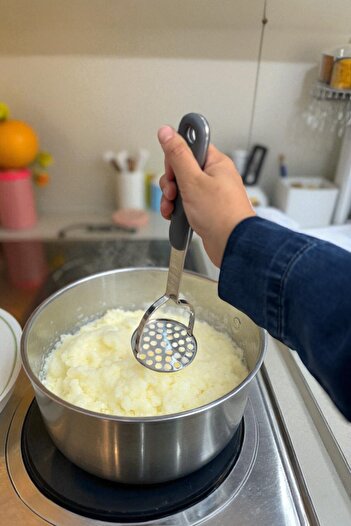 safestore 28 cm Quality Luxury Stainless Metal Potato Masher Puree Maker with Gray Plastic Handle