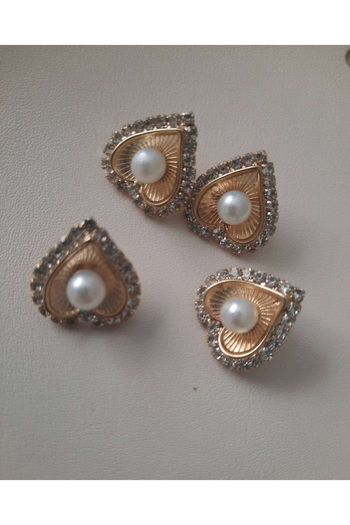 İMREN AKSESUAR Metal Button with Heart Gold Plated Pearl and Crystal Stone 1.5 cm 1 Pack 4 Pieces