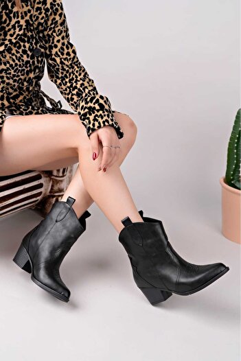 İDC MODA Black Leather Short Cowboy Boots with Front Embroidery