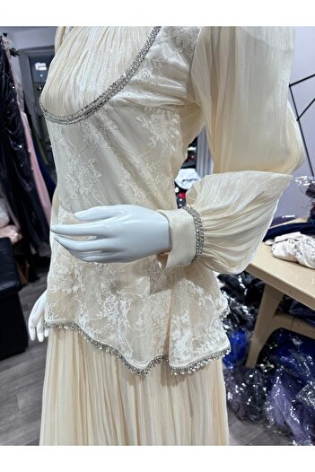 Generic Soft, feminine cream dress