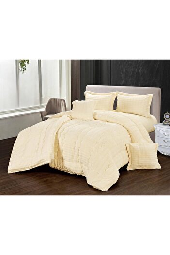 SNOOZYL Winter double bedspread made of soft velvet and royal fur to give you warmth and elegance