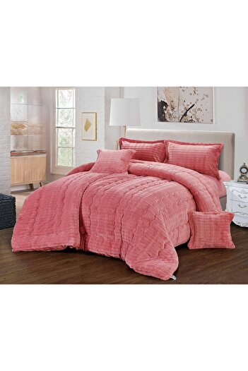 SNOOZYL Winter double bedspread made of soft velvet and royal fur to give you warmth and elegance