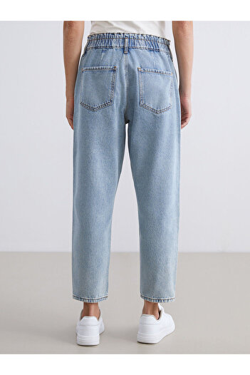 LC Waikiki Beli Lastikli Mom Fit Kadın Jean Pantolon