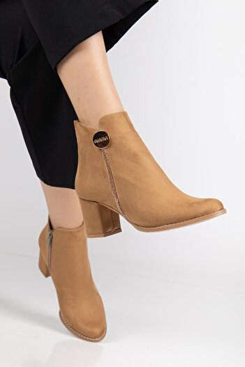 Dilimler Ayakkabı Tan Women's Heeled Boots Suede Stone Detailed Round Toe