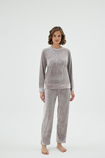 Sevim Women's Long Sleeve Rose Color Velvet Pajama Set C7T7N171