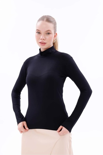 Pulli Collection Throat-Shaped Finger-Through Bodysuit
