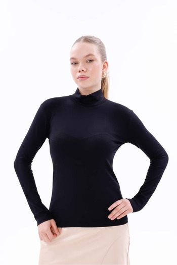 Pulli Collection Throat-Shaped Finger-Through Bodysuit