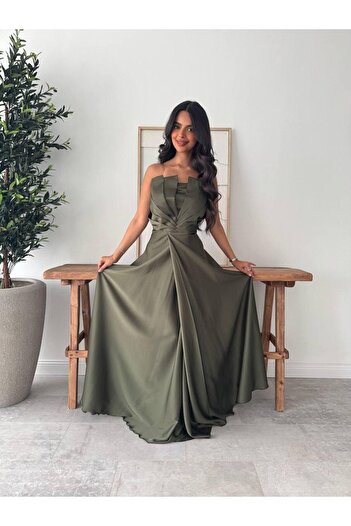 Generic Long green off-the-shoulder evening dress