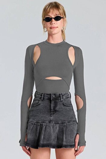 Linich&Co 5077 Back and Window Cutout Smoked Blouse