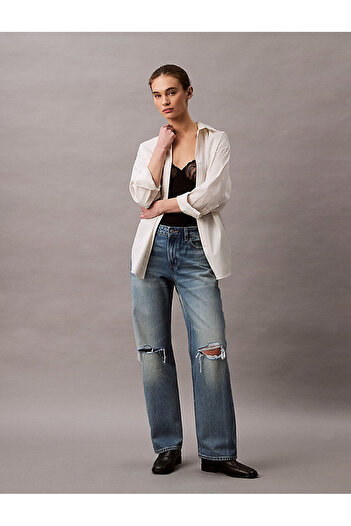 Calvin Klein Women's Signature 90S Straight Jean Pants