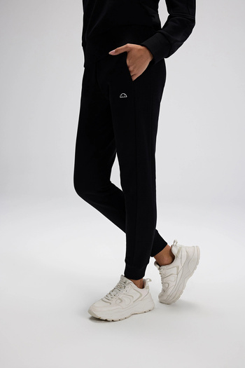 Ellesse Βαμβακερό παντελόνι με κανονική εφαρμογή και κανονική μέση με ριμπάνες στο κάτω μέρος ΦΟΥΤΕΡ ΦΟΥΤΕΡ EF568