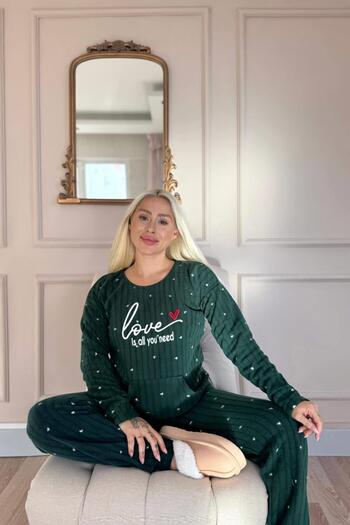 Pijamaevi Green Love Patterned Kangaroo Pocket Plush Fleece Pajama Set