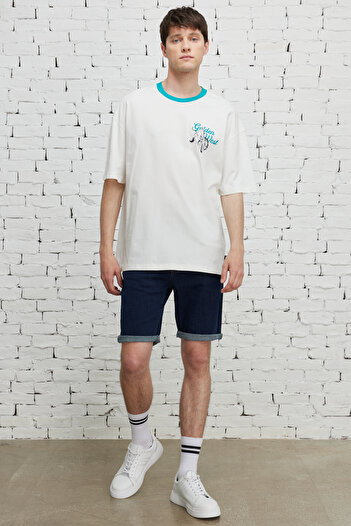 AC&Co / Altınyıldız Classics Men's Ecru Crew Neck 100% Cotton Printed T-Shirt