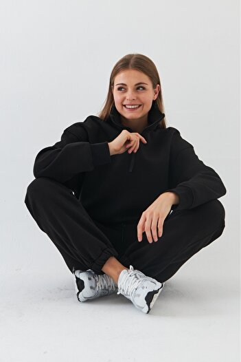 The Champ Clothing Unisex Oversize Tracksuit Set Basic Black – Zippered Stand Collar, Elasticated Legs, 3 Thread Ribbed Pol