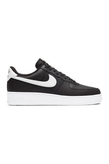 Nike Air Force 1 LV8