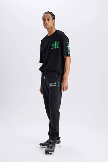 DeFacto D6692 Siyah DeFactoFit NBA Milwaukee Bucks Kalın Jogger Eşofman Altı Standart Fit Cepli Beli