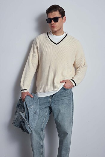 ablukaonline Men's V-Neck Oversize Contrast Detailed Sweater Beige