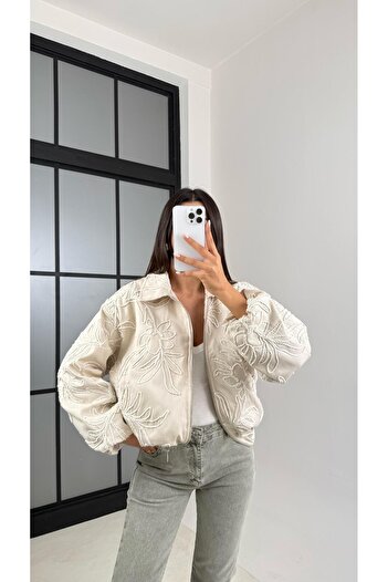 Gaus Ecru Floral Embroidered Lined Pocket Design Jacket Gaus-00451
