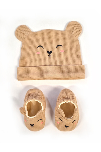 db MOON Baby Booties and Hat