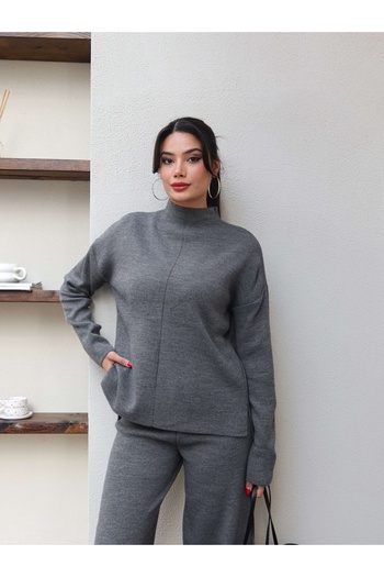ESRAHELVACI Half Turtleneck Knitwear Set